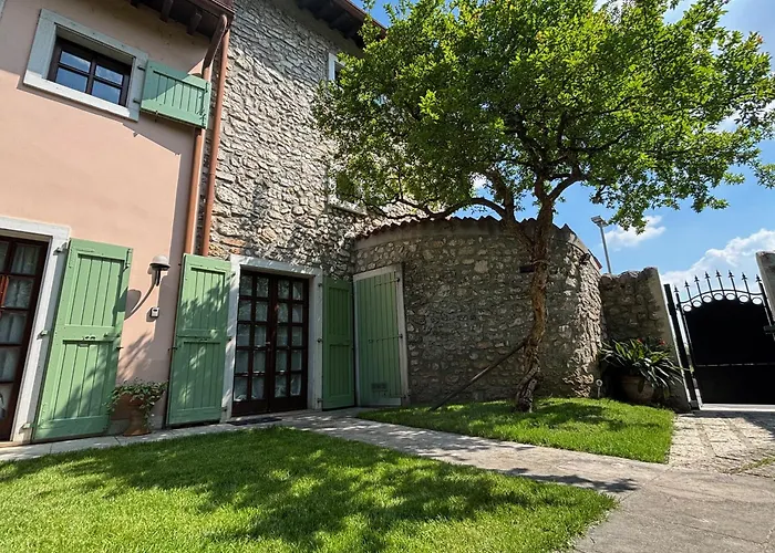 Dimora Del Melograno Villa